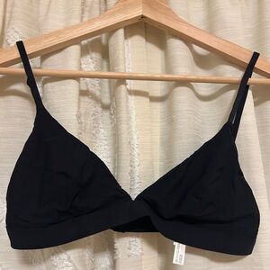 Aritzia Talula Black Bralette